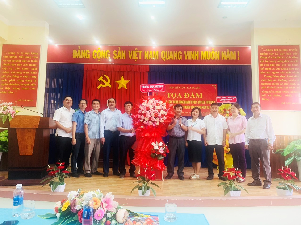 Đc Nhuân, Đc Thành tăng hoa5